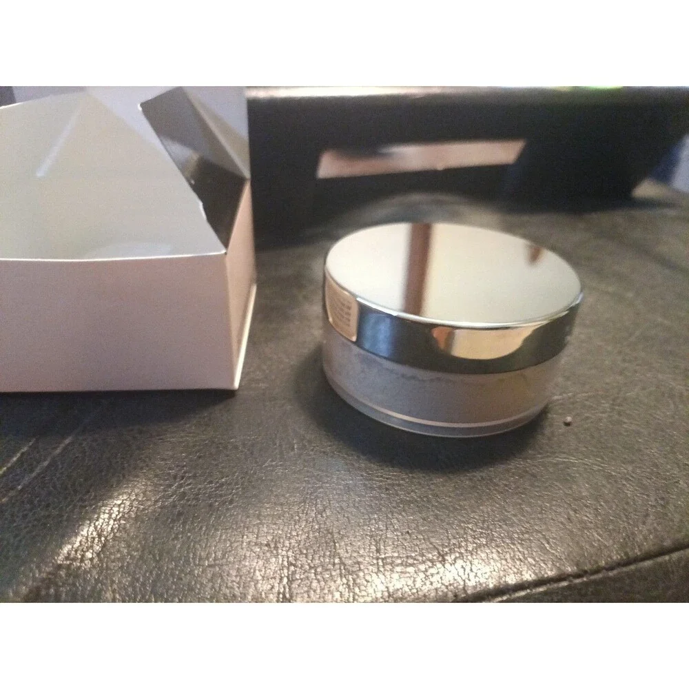 Mary Kay Mineral Powder Foundation  IVORY 1  040984 Discontinued NEW IN BOX